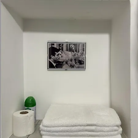 "La Dolce Vita In Porta Venezia"-2
